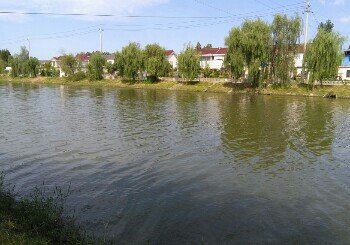 沿山河扬州汽运西站段