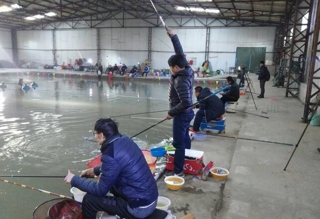 金钩王钓具大棚