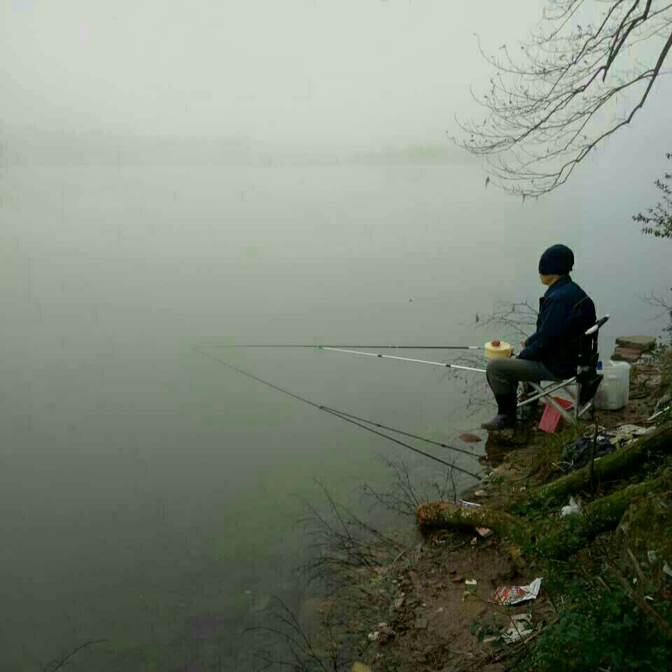 溪黄线响春底村面前