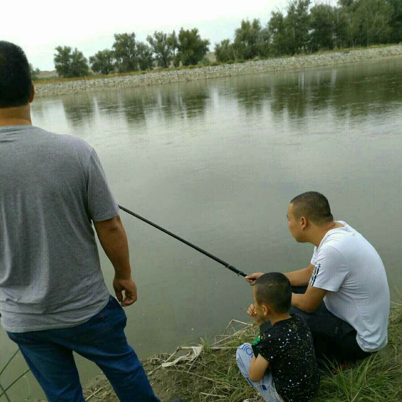 乌伦古河恰库尔图