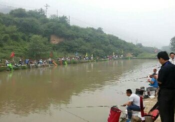 静水闲居休闲垂钓园