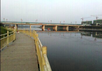 锦江不夜城下游