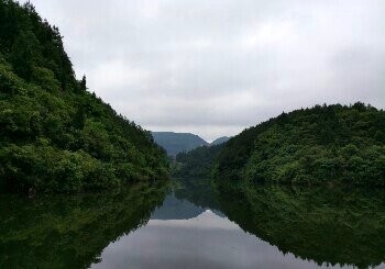 白岩水库