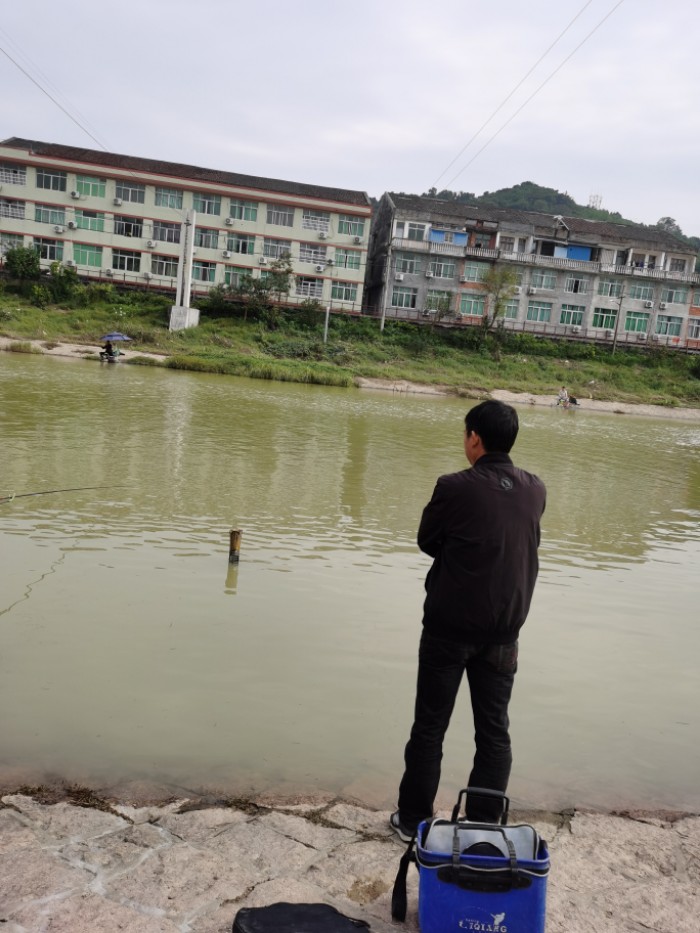 横阳支江一小段