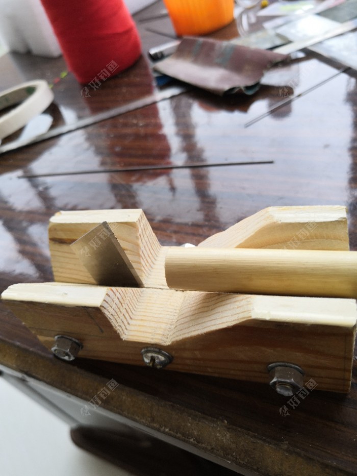 自制的切割芦苇工具