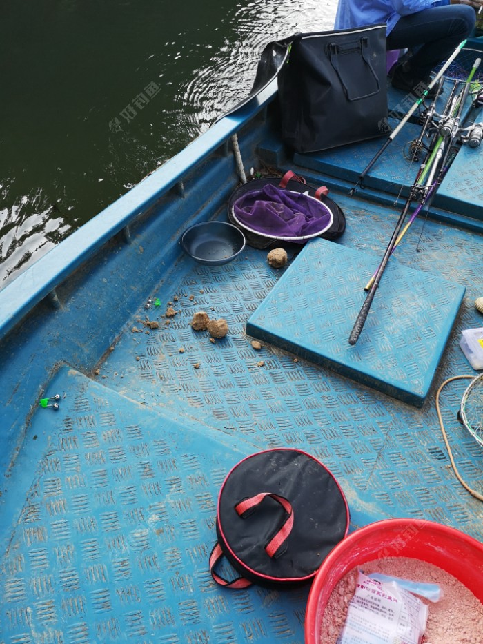 大亚湾风田水库被没收渔具